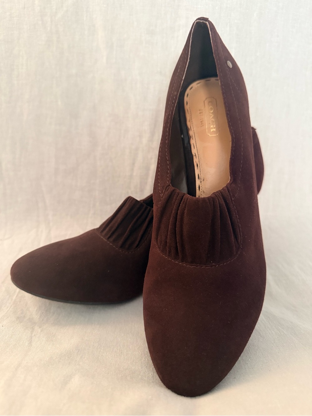Coach Deep Brown Espresso Suede Heels Shoes Women’s Size 9